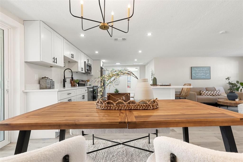 Active With Contract: $319,900 (4 beds, 3 baths, 1690 Square Feet)