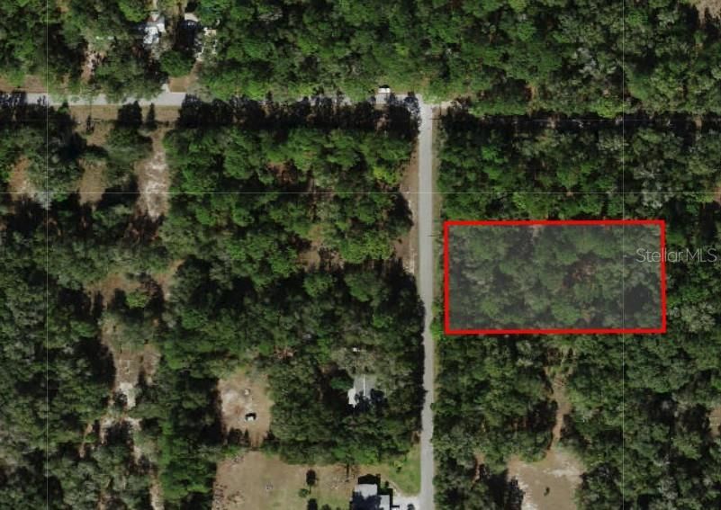 На продажу: $65,000 (1.26 acres)