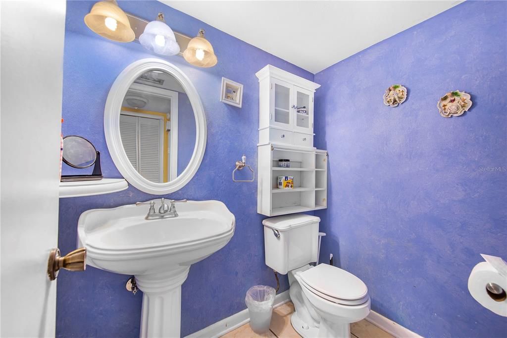 For Rent: $2,550 (2 beds, 1 baths, 1104 Square Feet)
