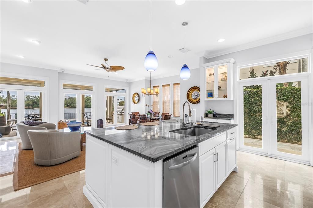 For Rent: $16,500 (4 beds, 4 baths, 3839 Square Feet)