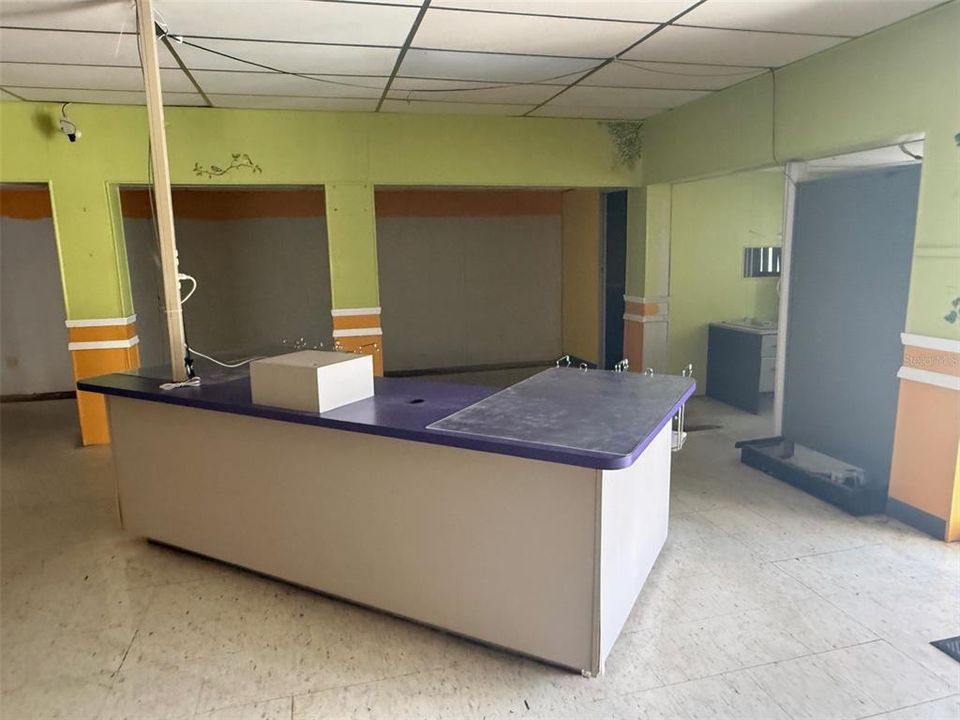For Sale: $725,000 (0 beds, 0 baths, 2800 Square Feet)