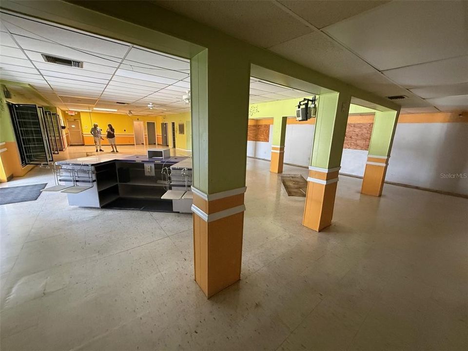 For Sale: $725,000 (0 beds, 0 baths, 2800 Square Feet)