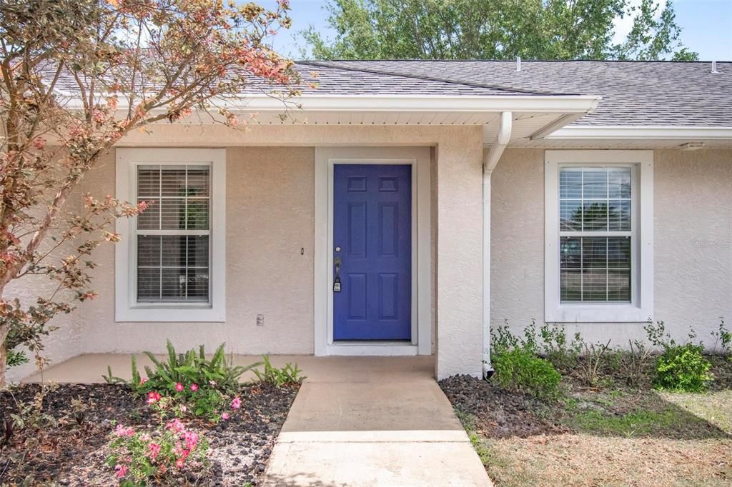 For Rent: $1,700 (3 beds, 2 baths, 1111 Square Feet)