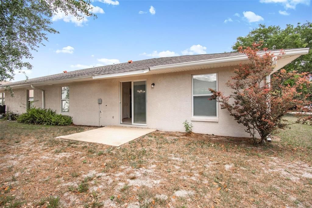 For Rent: $1,700 (3 beds, 2 baths, 1111 Square Feet)