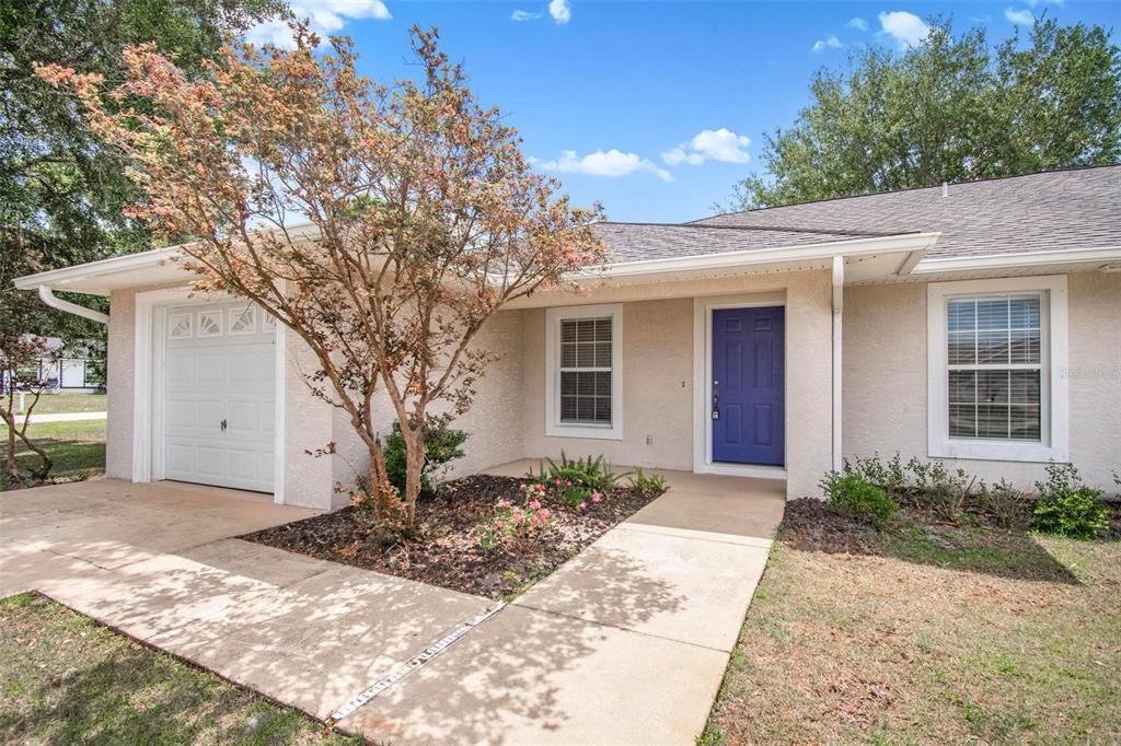 For Rent: $1,700 (3 beds, 2 baths, 1111 Square Feet)