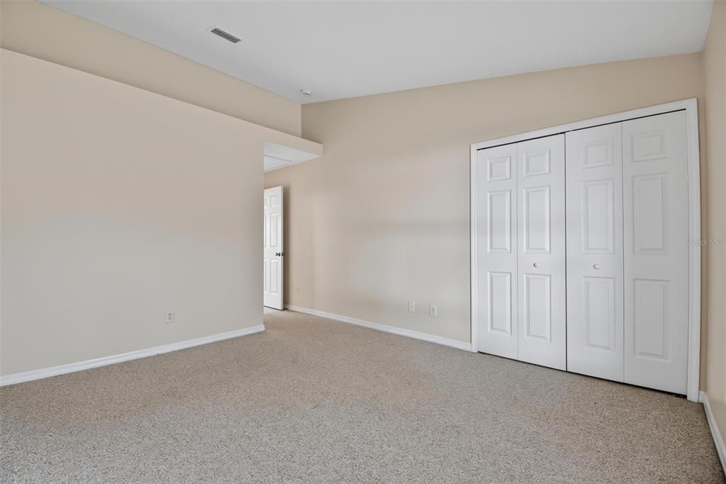 For Rent: $1,700 (3 beds, 2 baths, 1111 Square Feet)