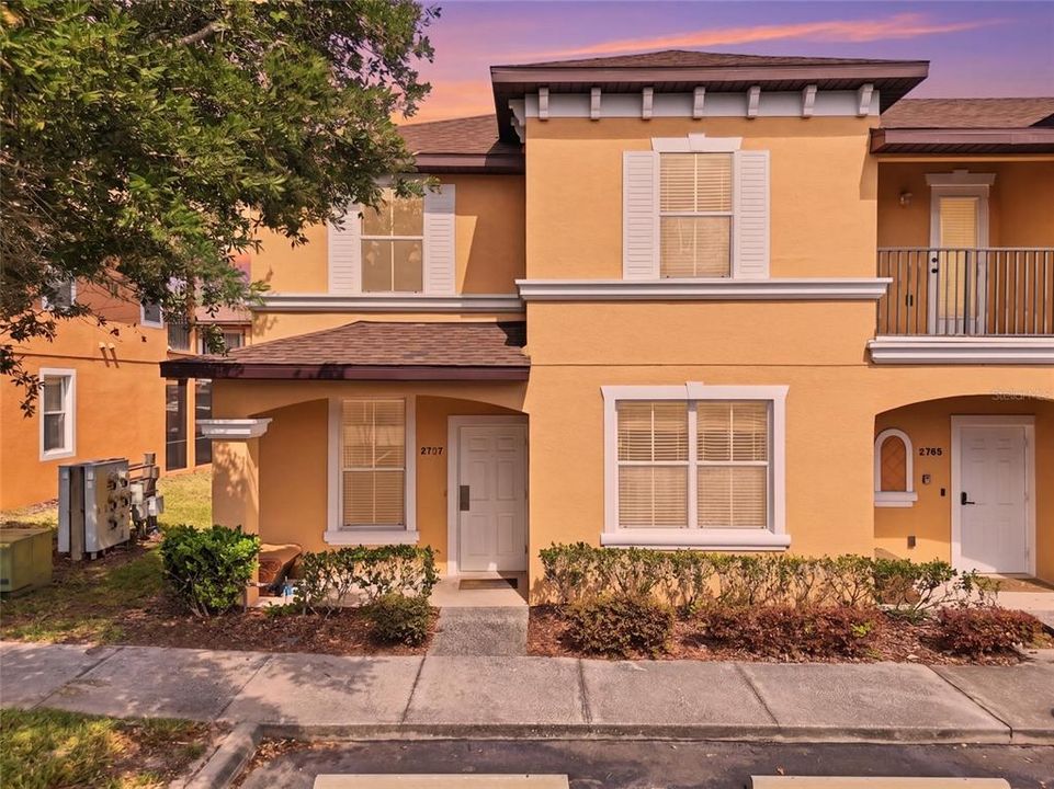 En Venta: $322,500 (4 camas, 3 baños, 1852 Pies cuadrados)