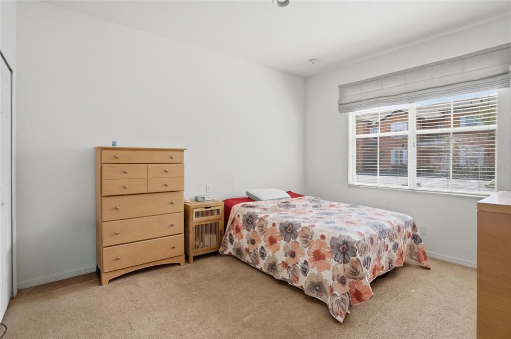 En Venta: $322,500 (4 camas, 3 baños, 1852 Pies cuadrados)