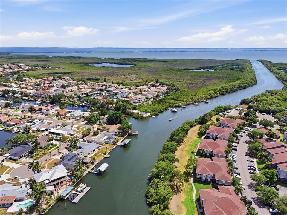 For Sale: $895,000 (3 beds, 3 baths, 2502 Square Feet)