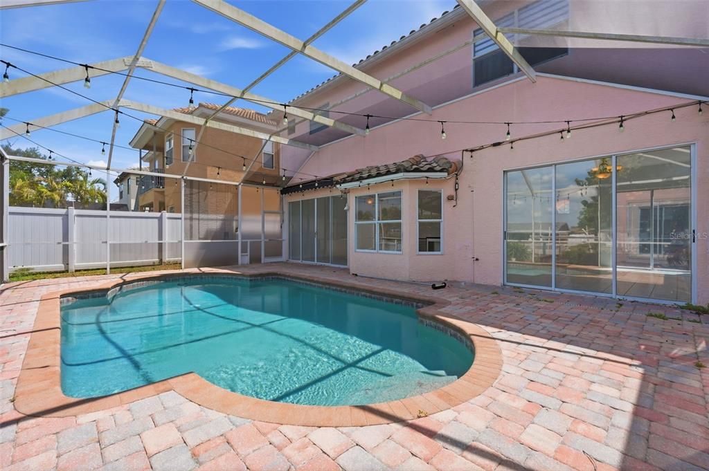 For Sale: $895,000 (3 beds, 3 baths, 2502 Square Feet)