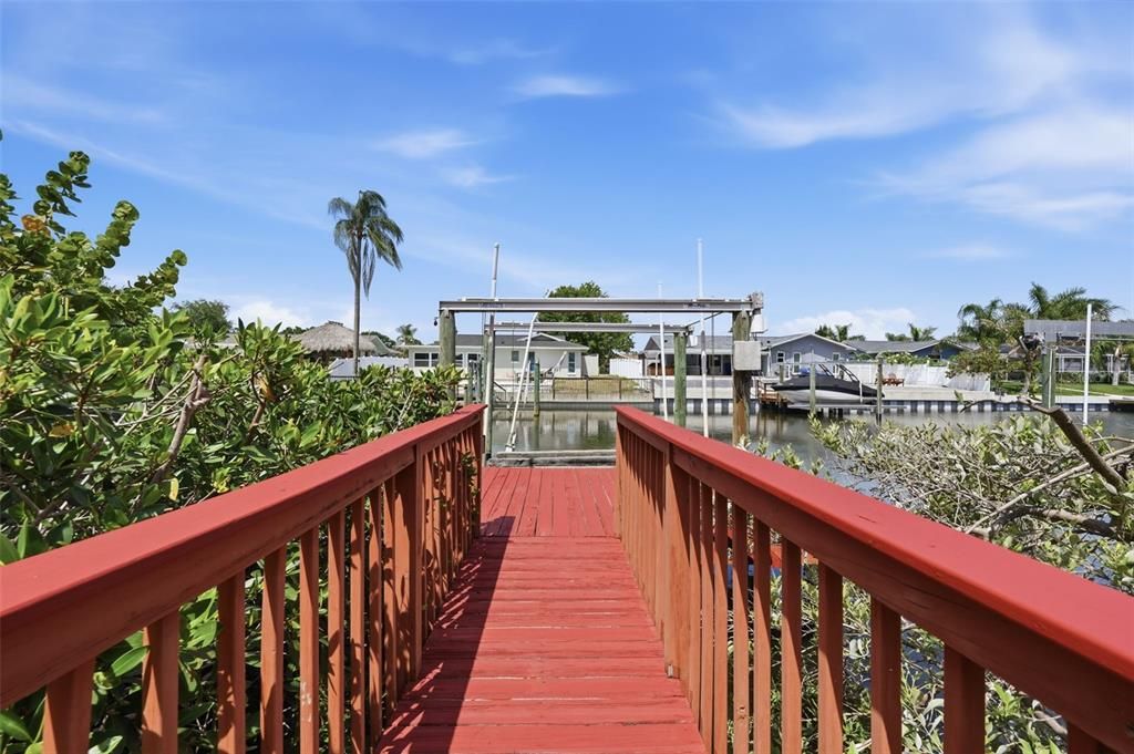 For Sale: $895,000 (3 beds, 3 baths, 2502 Square Feet)