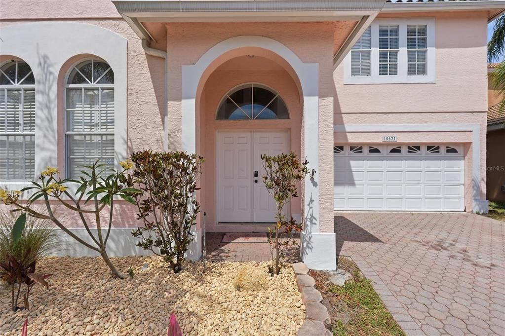 For Sale: $895,000 (3 beds, 3 baths, 2502 Square Feet)