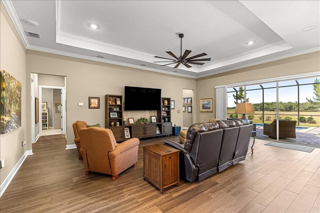 Active With Contract: $664,900 (3 beds, 3 baths, 2523 Square Feet)