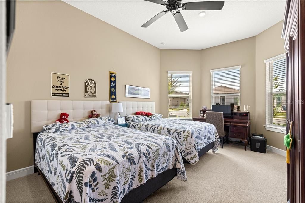 Active With Contract: $664,900 (3 beds, 3 baths, 2523 Square Feet)