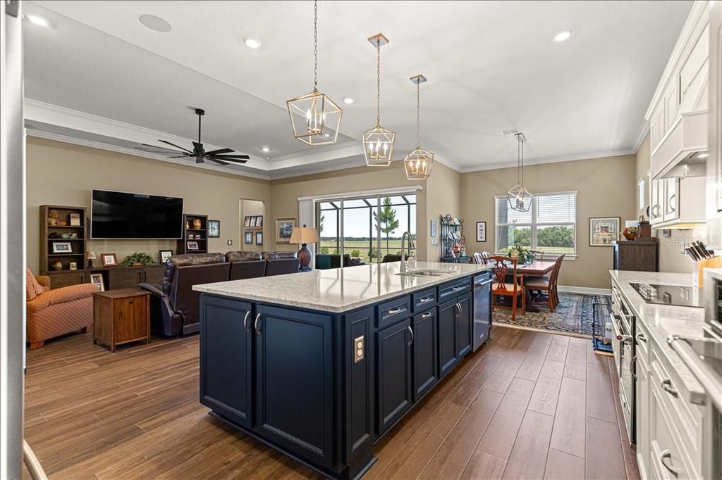 Active With Contract: $664,900 (3 beds, 3 baths, 2523 Square Feet)
