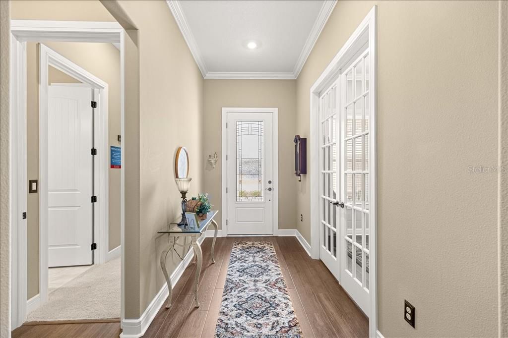 Active With Contract: $664,900 (3 beds, 3 baths, 2523 Square Feet)