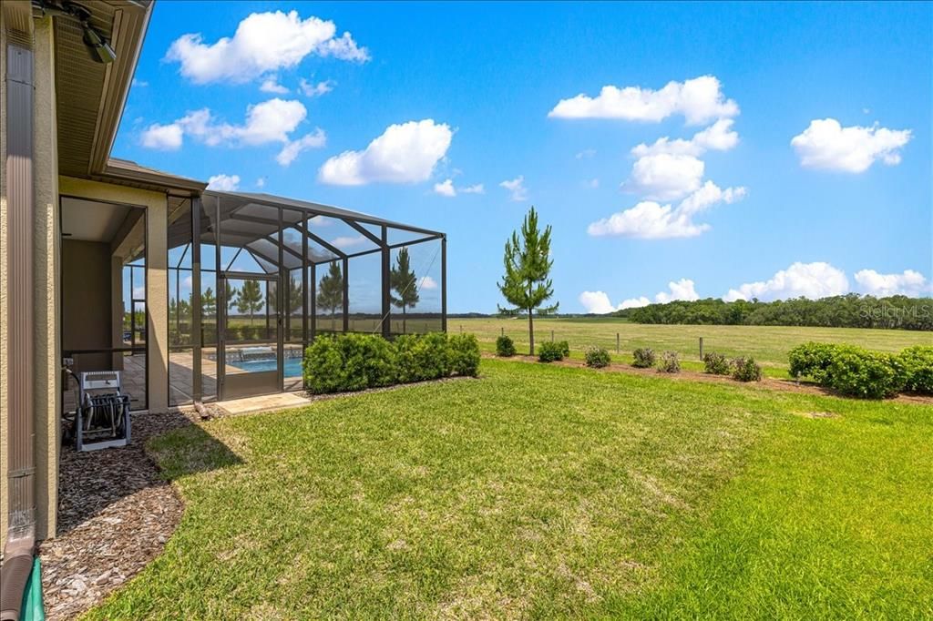 Active With Contract: $664,900 (3 beds, 3 baths, 2523 Square Feet)