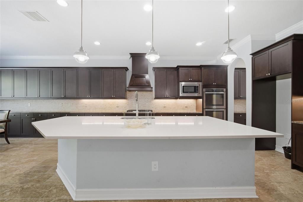For Sale: $1,149,900 (5 beds, 4 baths, 4443 Square Feet)