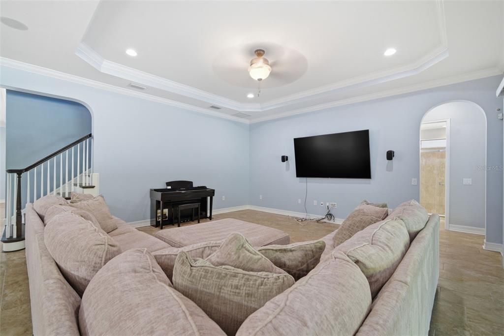 For Sale: $1,149,900 (5 beds, 4 baths, 4443 Square Feet)