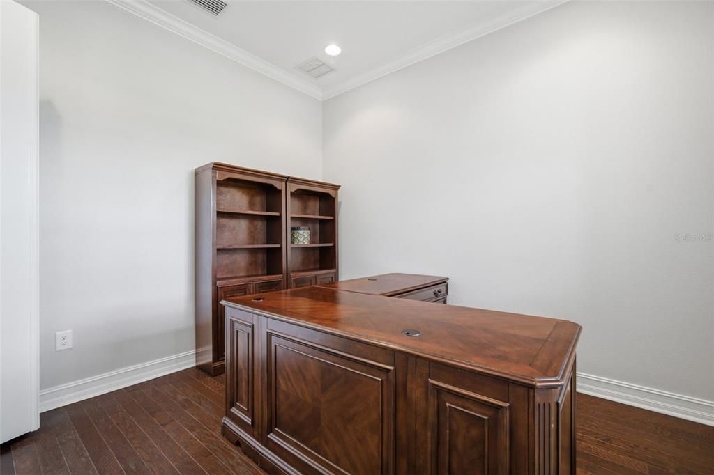 For Sale: $1,149,900 (5 beds, 4 baths, 4443 Square Feet)