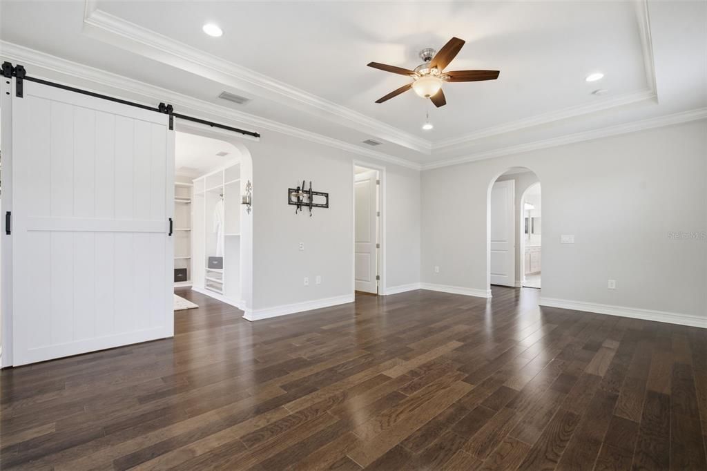 For Sale: $1,149,900 (5 beds, 4 baths, 4443 Square Feet)