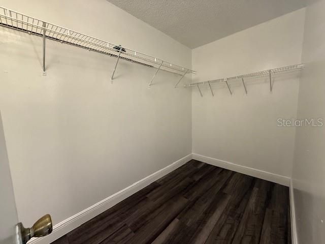 For Rent: $1,690 (3 beds, 2 baths, 914 Square Feet)