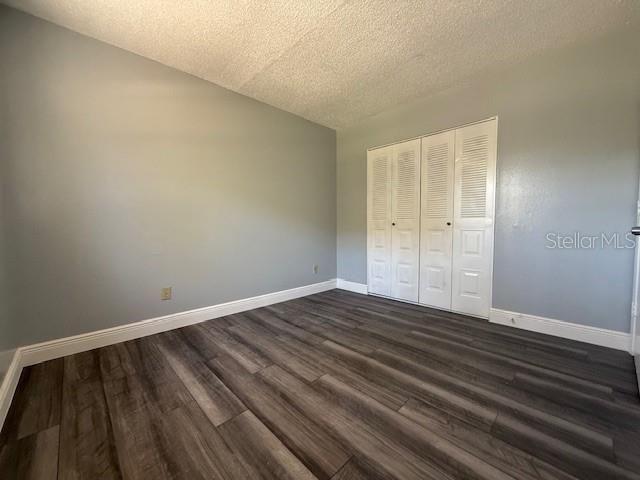 For Rent: $1,690 (3 beds, 2 baths, 914 Square Feet)