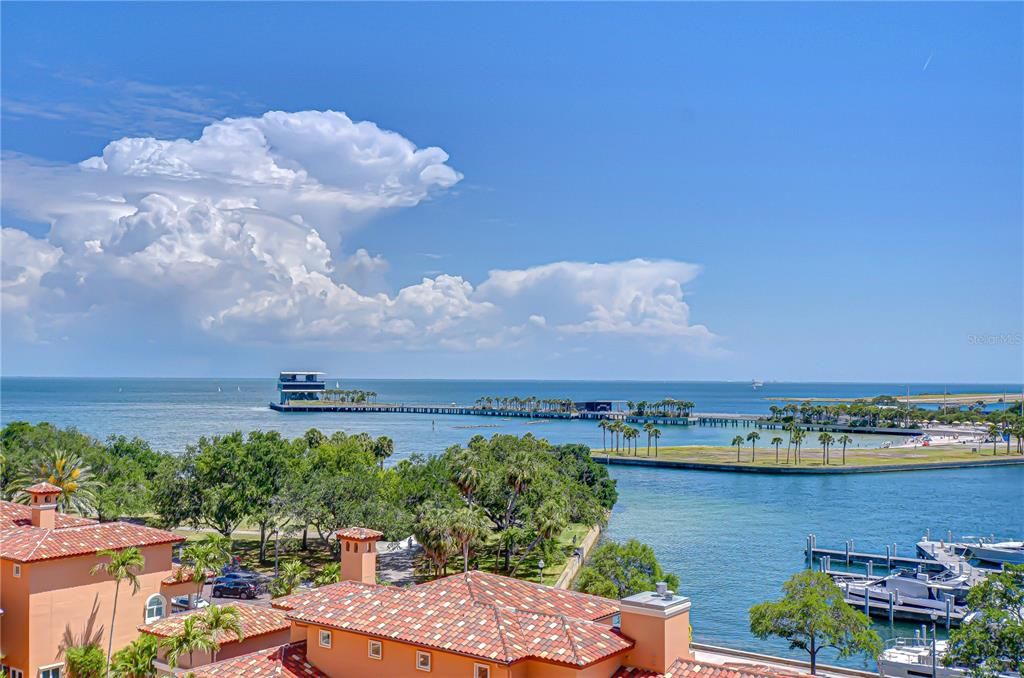 En Venta: $3,385,000 (3 camas, 2 baños, 3300 Pies cuadrados)