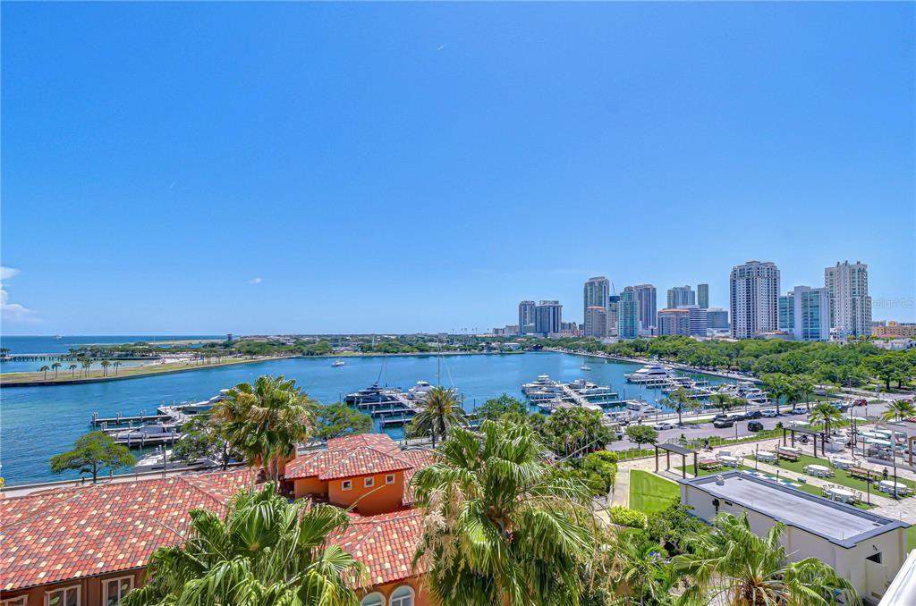 En Venta: $3,385,000 (3 camas, 2 baños, 3300 Pies cuadrados)