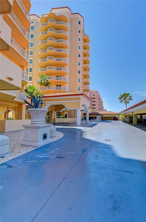 En Venta: $3,385,000 (3 camas, 2 baños, 3300 Pies cuadrados)