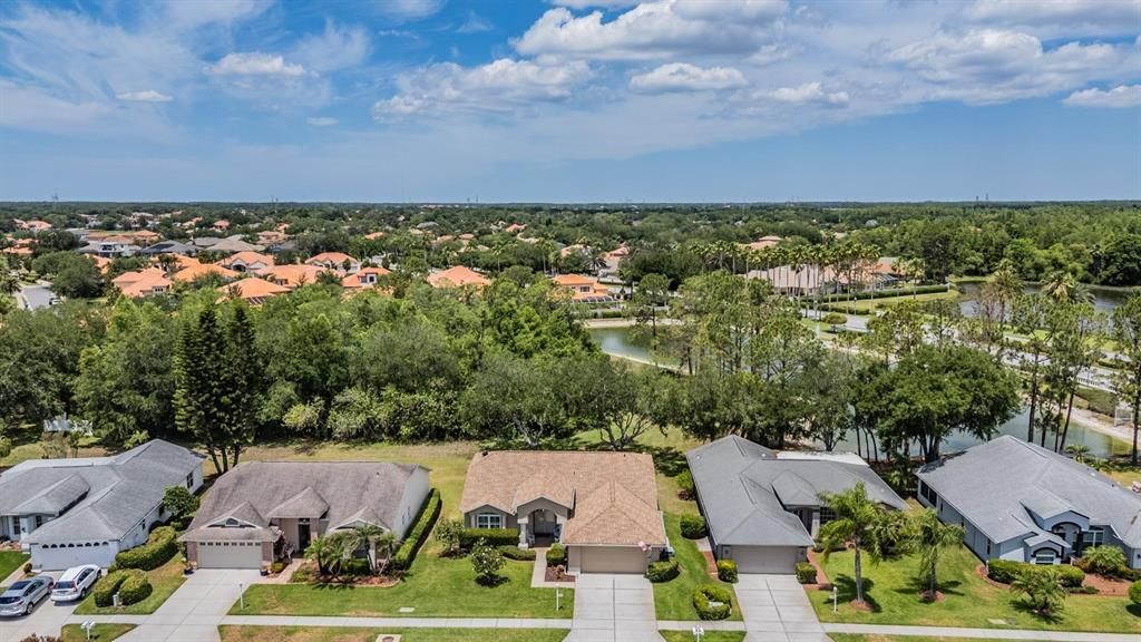 En Venta: $399,900 (3 camas, 2 baños, 2016 Pies cuadrados)
