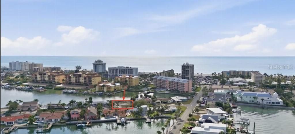 На продажу: $999,999 (0.21 acres)
