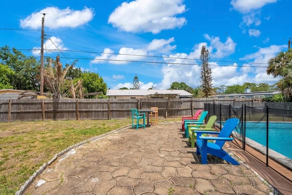 For Sale: $309,990 (3 beds, 2 baths, 1264 Square Feet)
