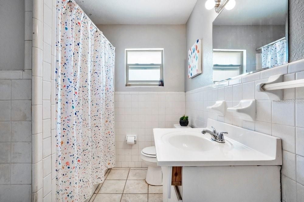 For Sale: $309,990 (3 beds, 2 baths, 1264 Square Feet)