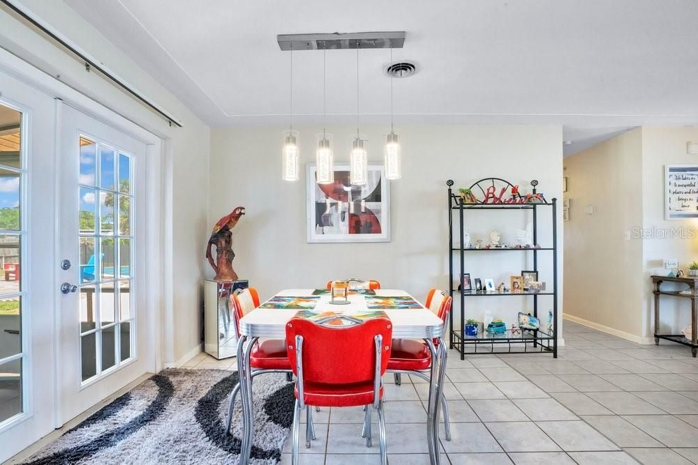 For Sale: $309,990 (3 beds, 2 baths, 1264 Square Feet)