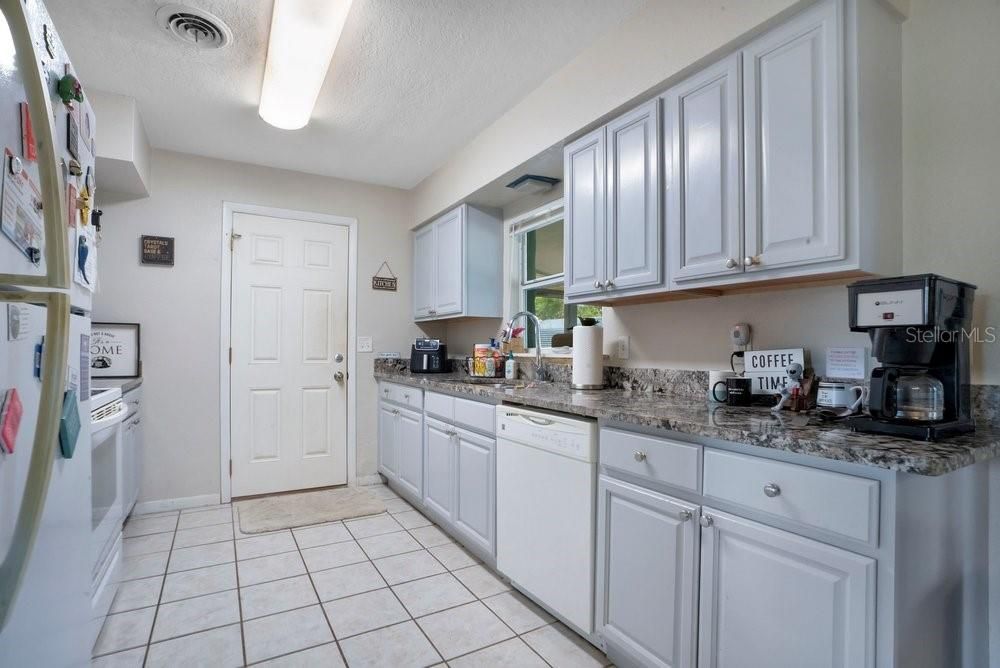 For Sale: $309,990 (3 beds, 2 baths, 1264 Square Feet)