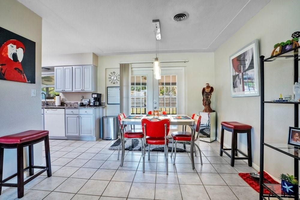 For Sale: $309,990 (3 beds, 2 baths, 1264 Square Feet)