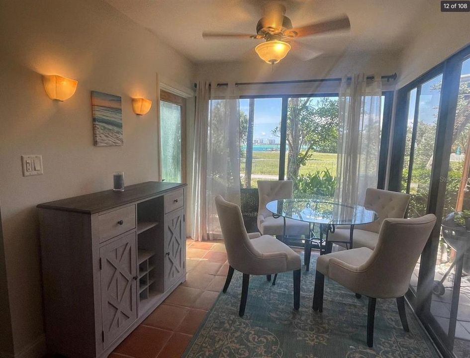 En Renta: $3,995 (2 camas, 1 baños, 981 Pies cuadrados)