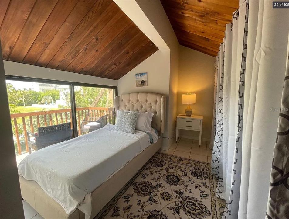 En Renta: $3,995 (2 camas, 1 baños, 981 Pies cuadrados)