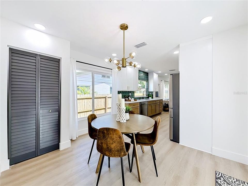 Activo con contrato: $480,000 (3 camas, 2 baños, 1155 Pies cuadrados)