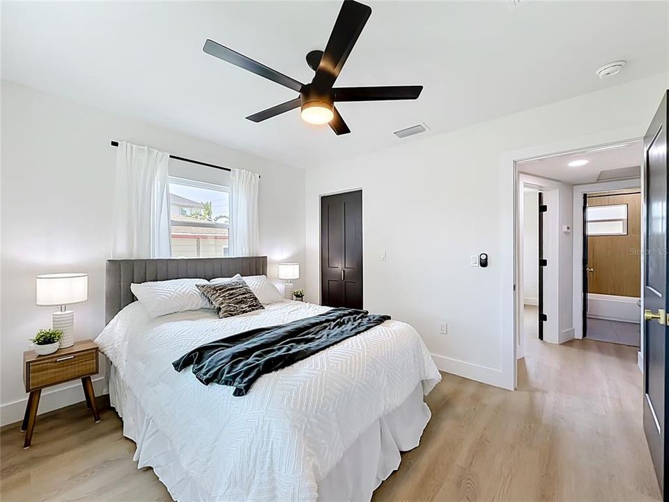 Activo con contrato: $480,000 (3 camas, 2 baños, 1155 Pies cuadrados)