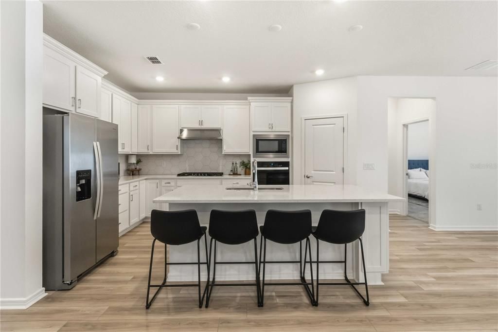 For Sale: $455,000 (3 beds, 3 baths, 2254 Square Feet)