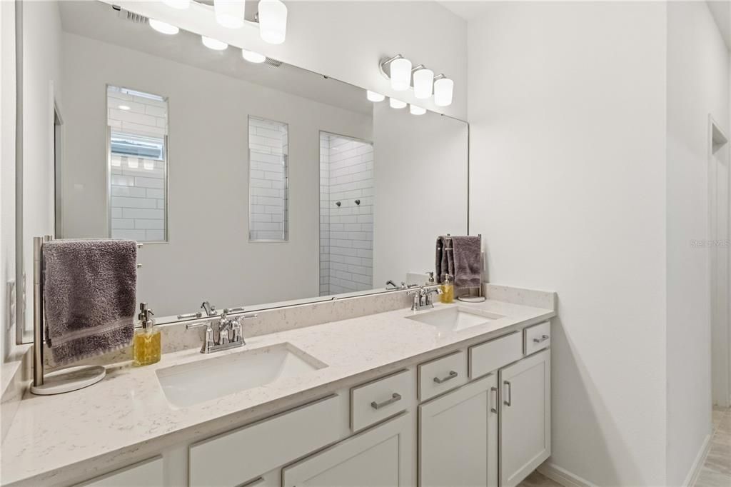 For Sale: $455,000 (3 beds, 3 baths, 2254 Square Feet)