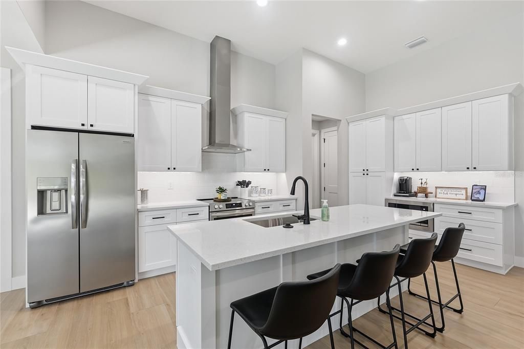 Activo con contrato: $479,900 (3 camas, 2 baños, 1735 Pies cuadrados)