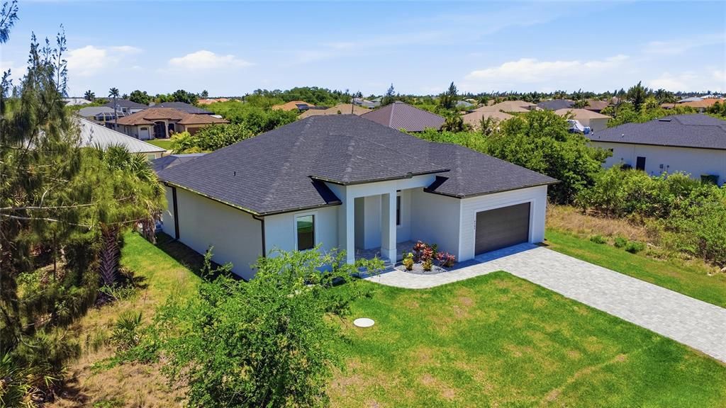 Activo con contrato: $479,900 (3 camas, 2 baños, 1735 Pies cuadrados)