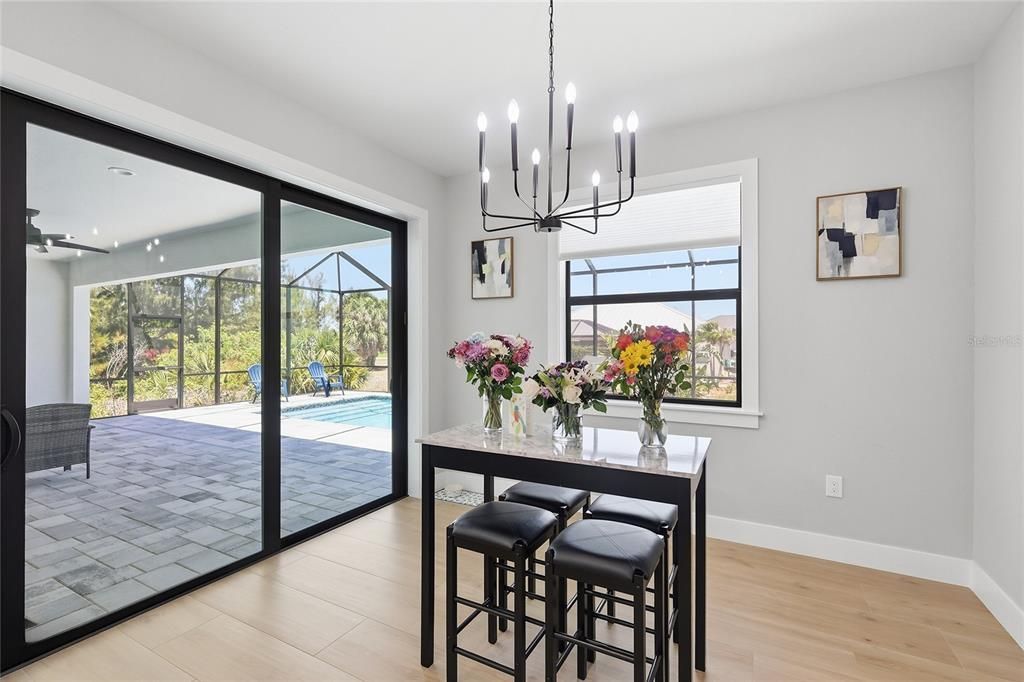 Activo con contrato: $479,900 (3 camas, 2 baños, 1735 Pies cuadrados)