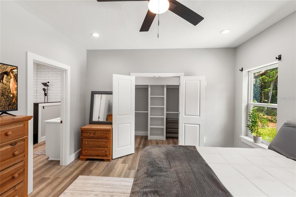 For Sale: $275,000 (3 beds, 2 baths, 1530 Square Feet)