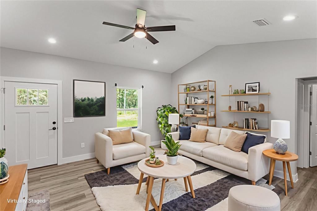 For Sale: $275,000 (3 beds, 2 baths, 1530 Square Feet)