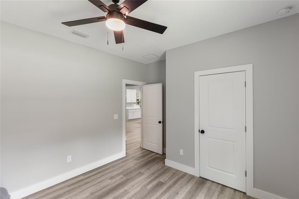 For Sale: $275,000 (3 beds, 2 baths, 1530 Square Feet)