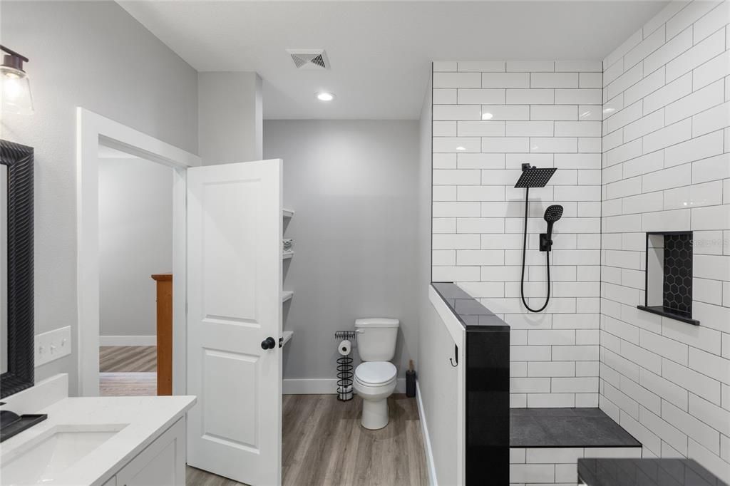 For Sale: $275,000 (3 beds, 2 baths, 1530 Square Feet)